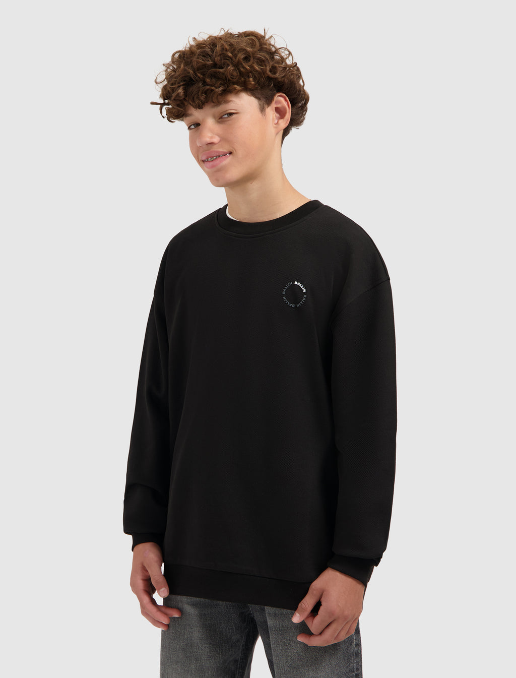 Junior Circle Logo Sweater | Black