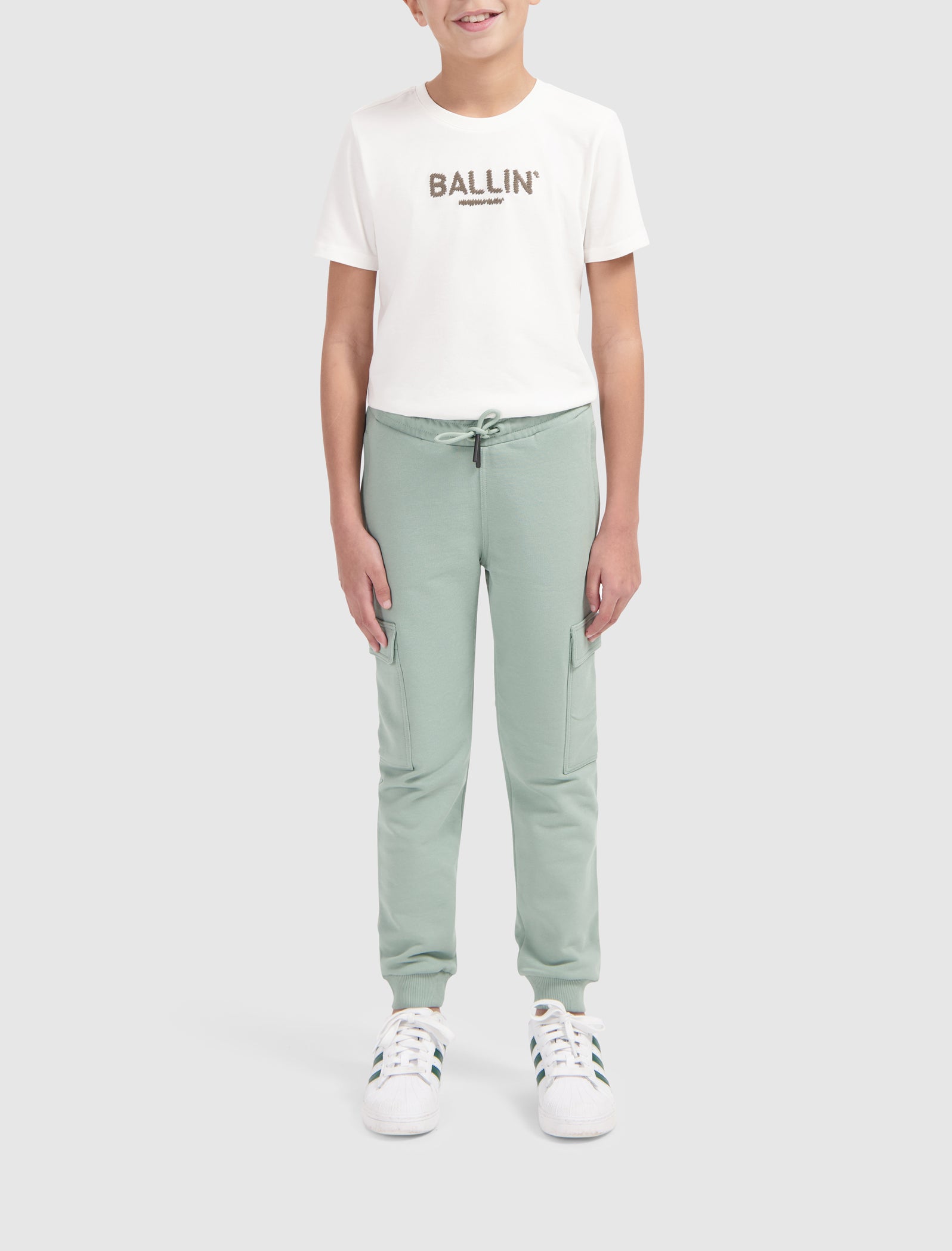 Junior Cargo Logo Sweatpants | Green