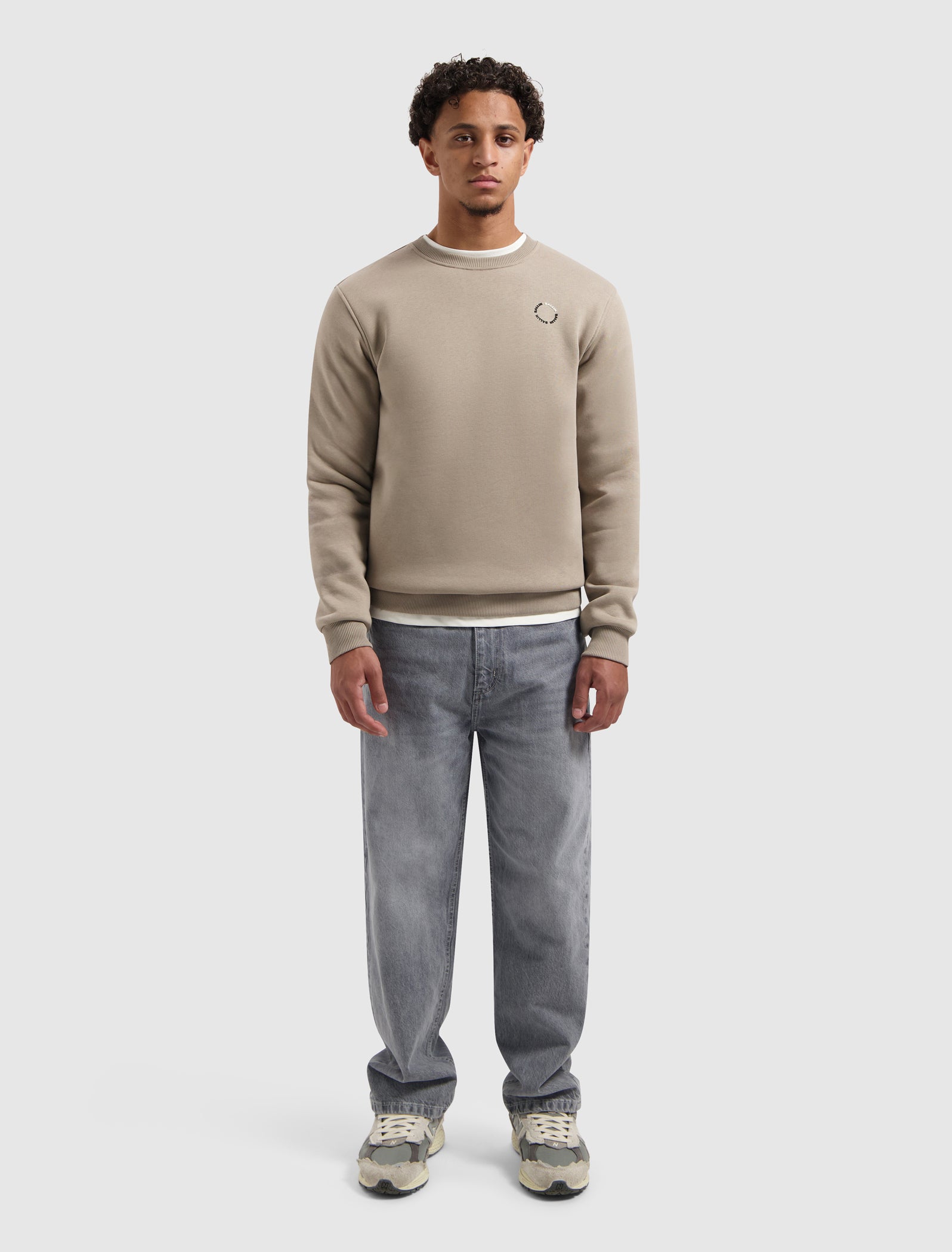 Circle Logo Sweater | Taupe