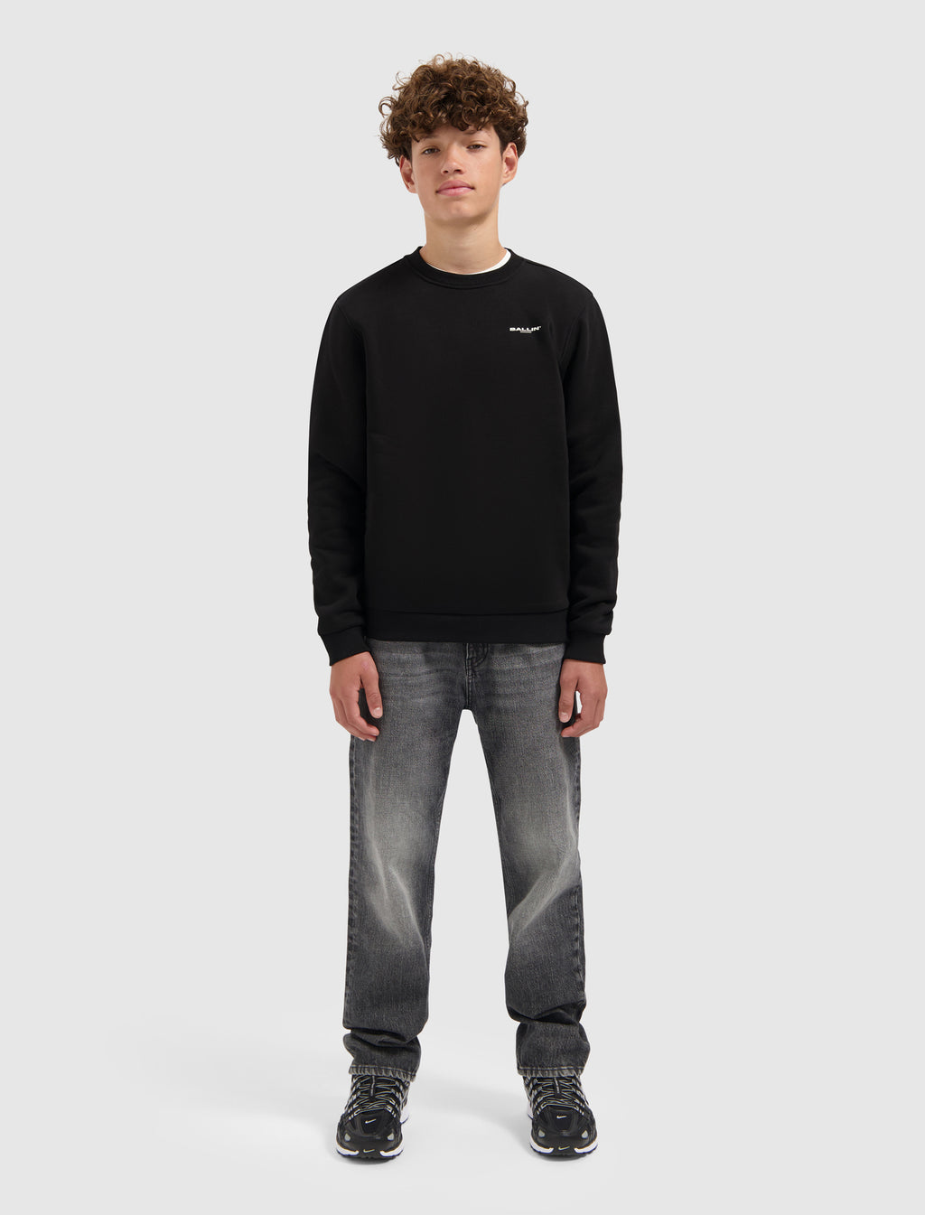 Junior Original Chest Logo Sweater | Black