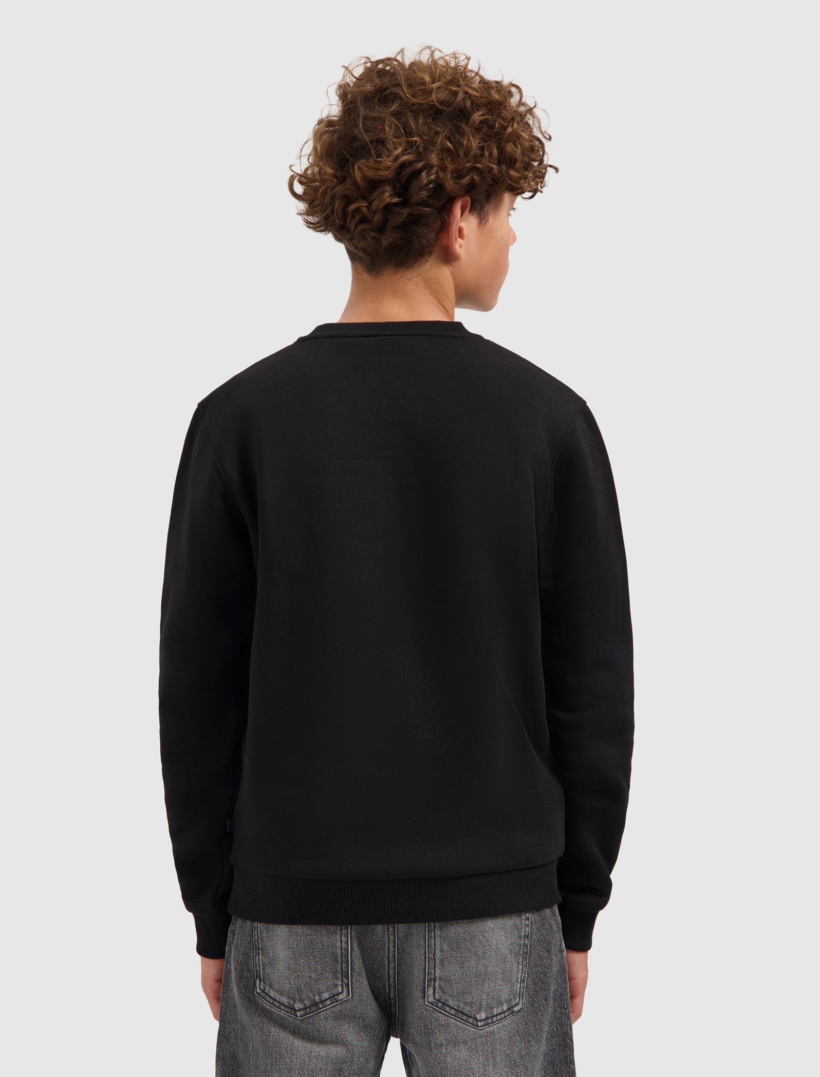 Junior Original Chest Logo Sweater | Black