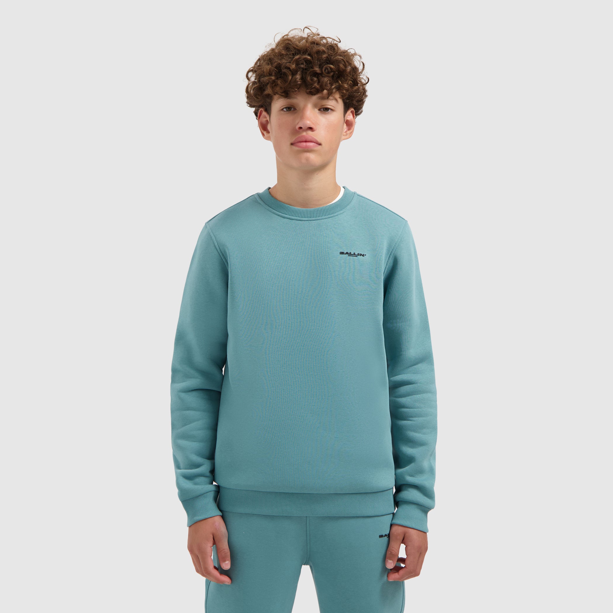 Junior Original Chest Logo Sweater | Green