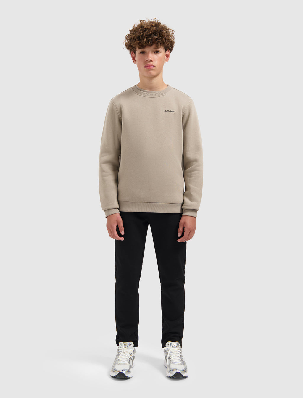 Junior Original Chest Logo Sweater | Taupe