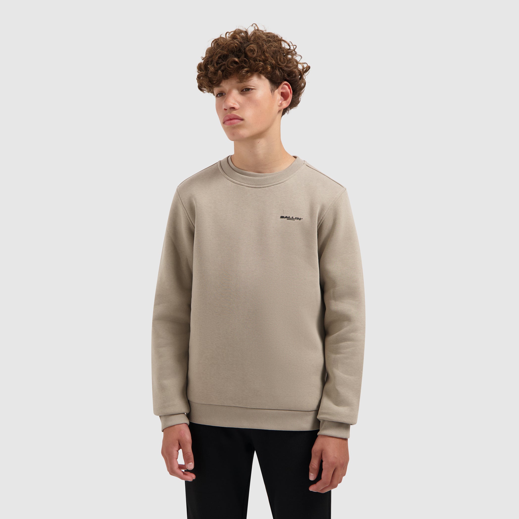 Junior Original Chest Logo Sweater | Taupe