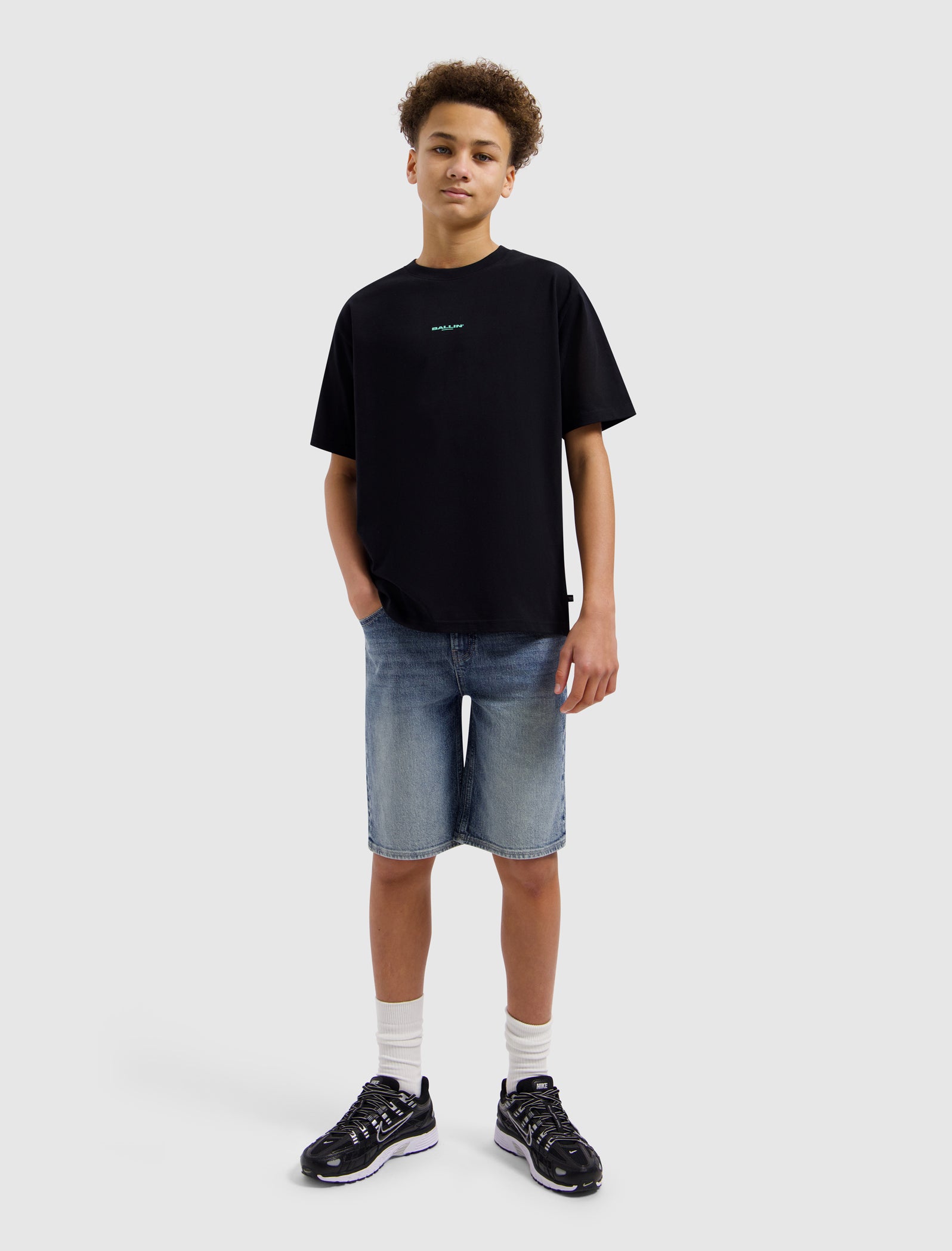 Junior In Search Of Lost Letters T-shirt | Black