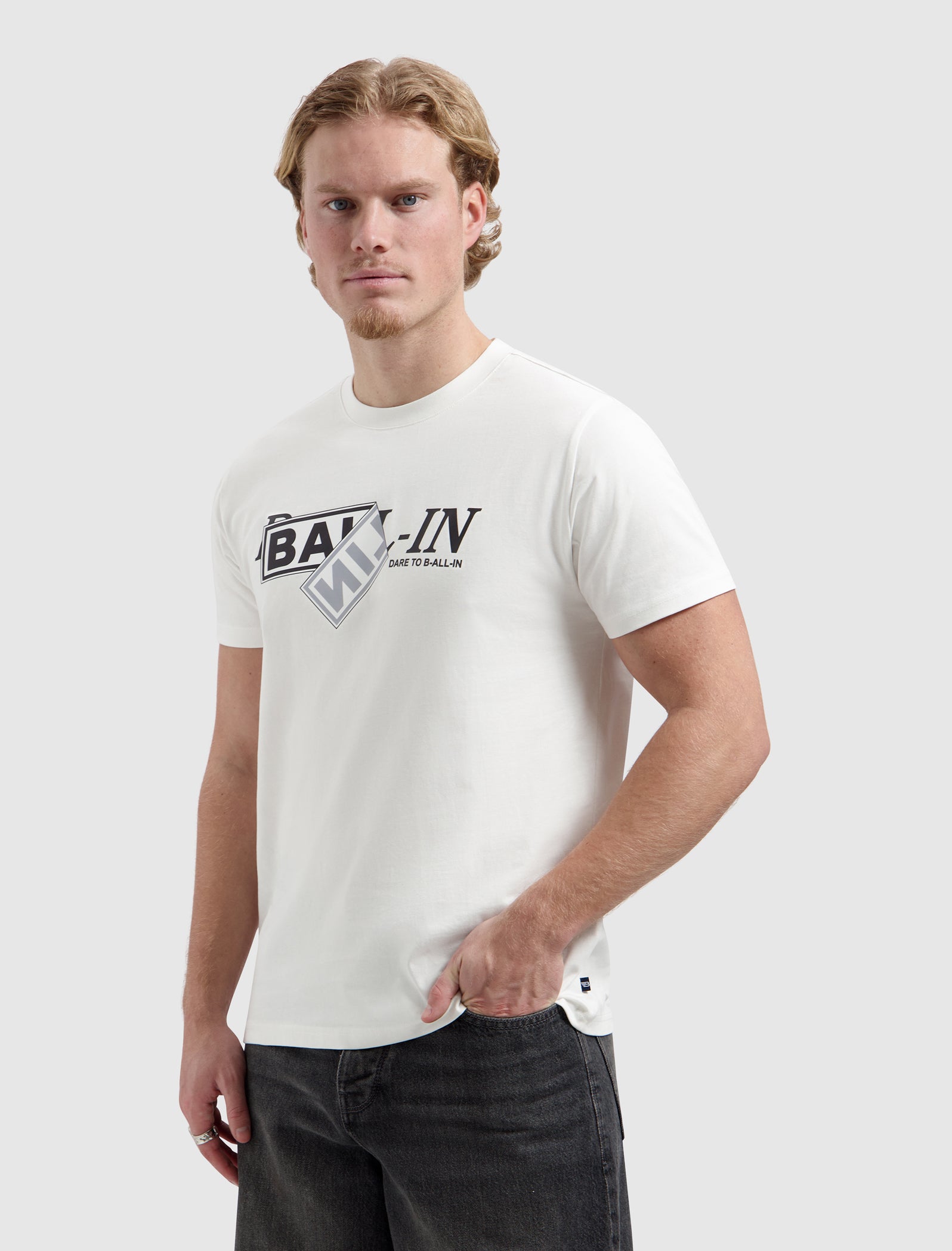 Folded Sticker Logo T-shirt | Off White