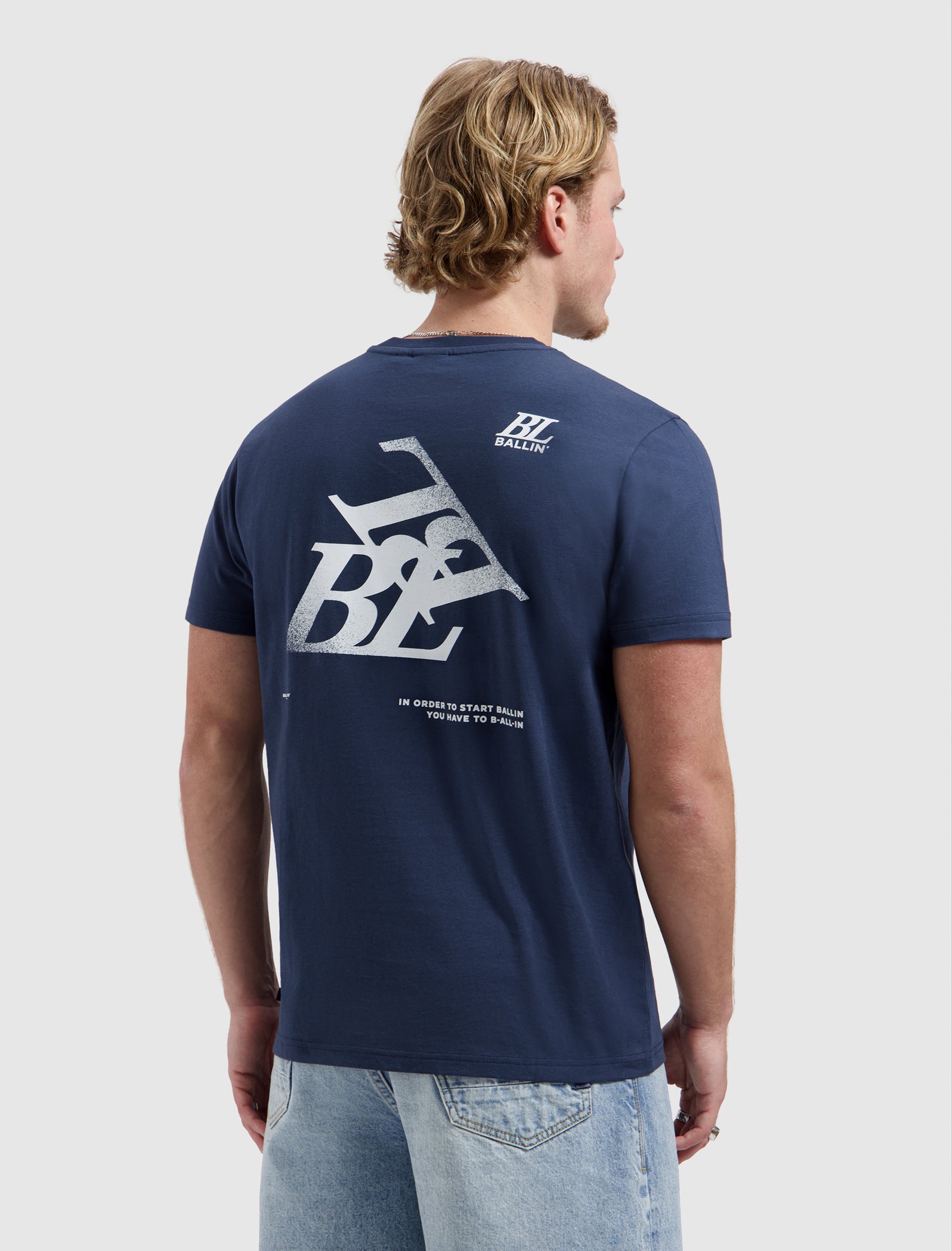 Monogram Spray Logo T-shirt | Navy