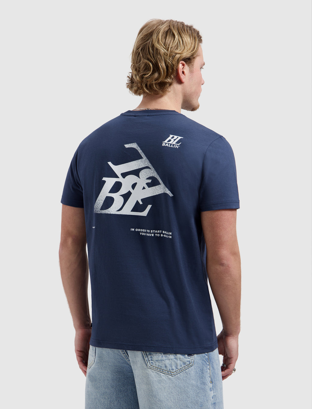 Monogram Spray Logo T-shirt | Navy