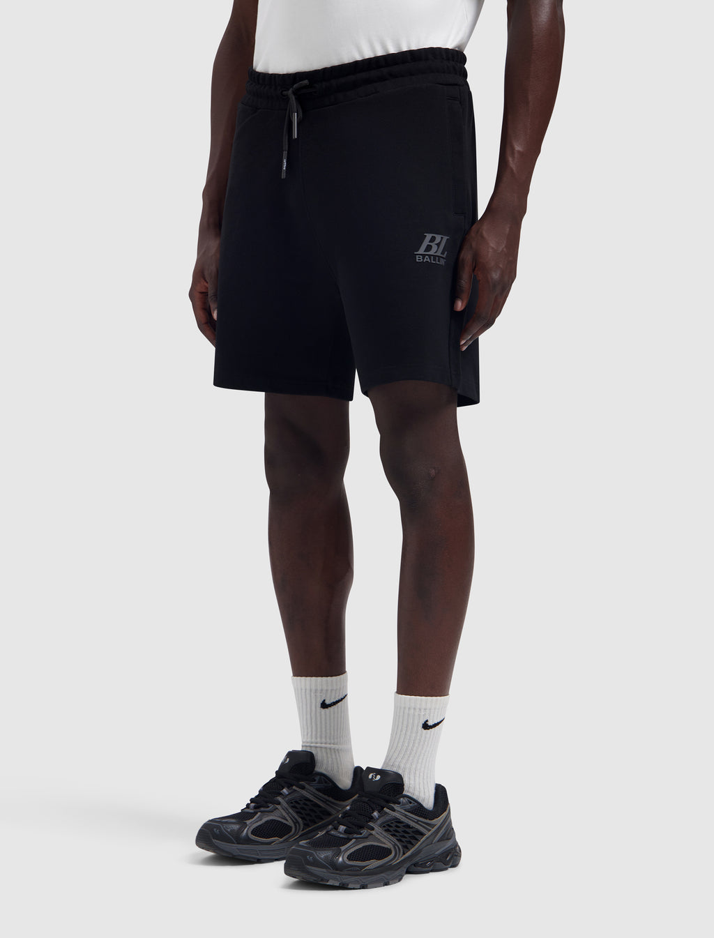 Monogram Short | Black