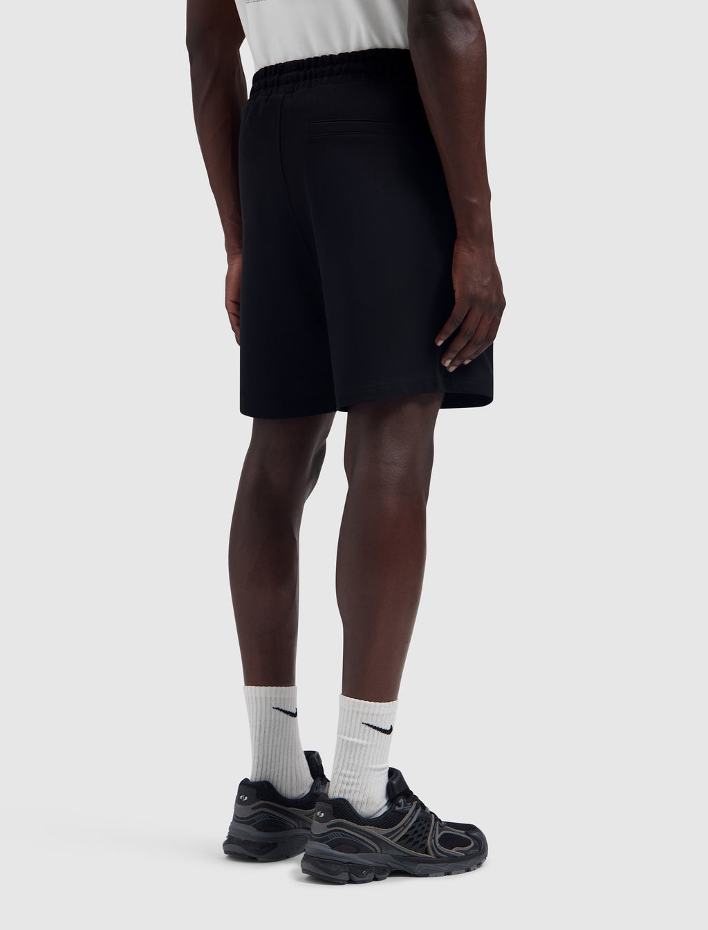 Monogram Short | Black