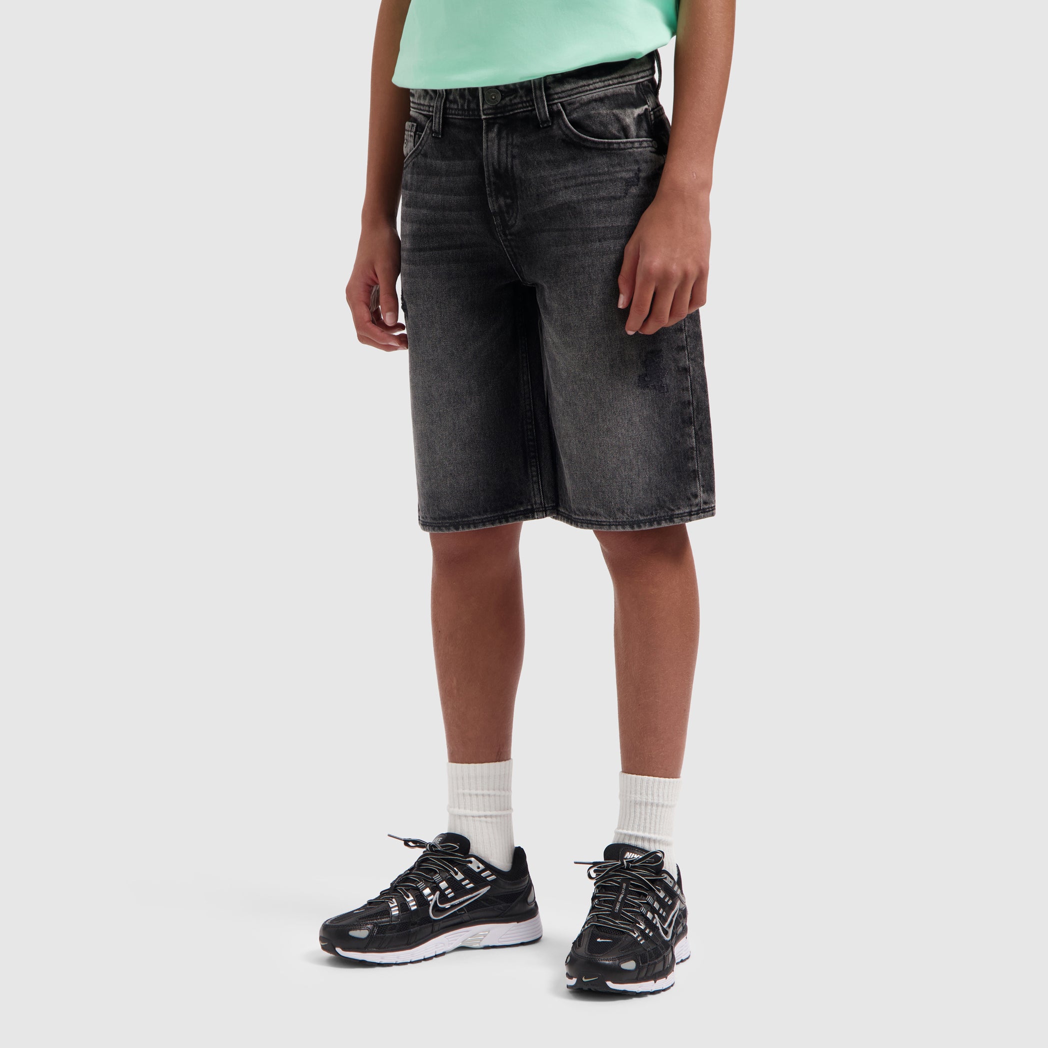 Junior The Kyle Loose Fit Short | Denim Dark Grey